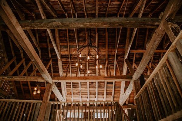 Caswell Farm & Wedding Barn