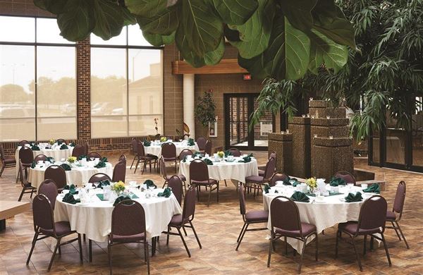 Best Western - Ramkota Hotel