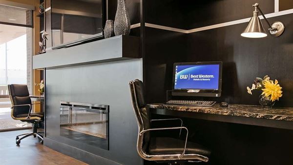 Best Western - Ramkota Hotel