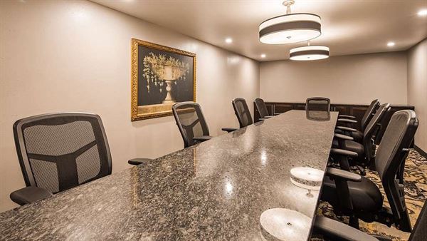 Best Western - Ramkota Hotel