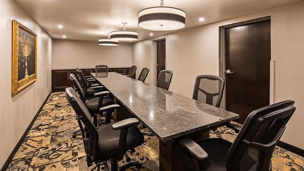 Best Western - Ramkota Hotel