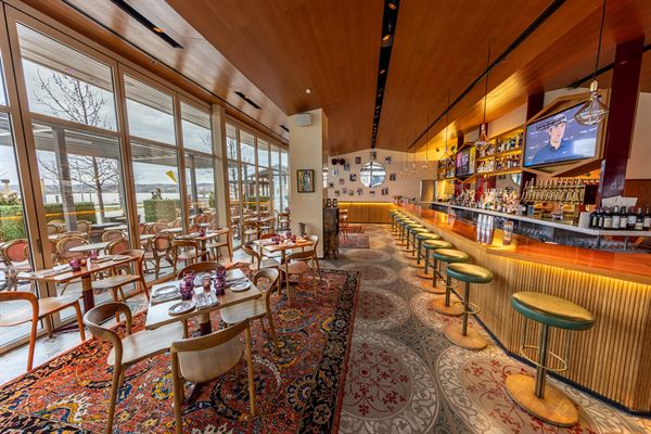 Jackie American Bistro