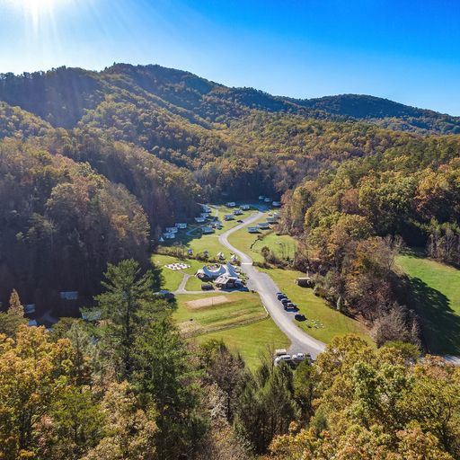 Under Canvas Smoky Mountain