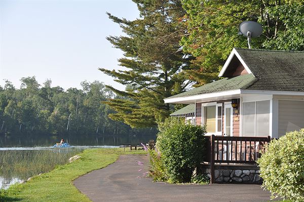 Dillman's Bay Resorts & Workshops