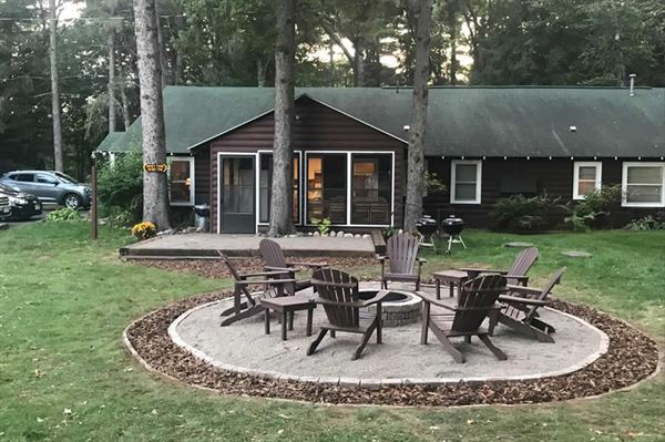 Dillman's Bay Resorts & Workshops