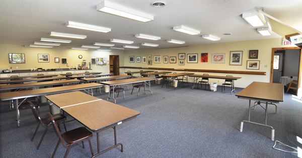 Dillman's Bay Resorts & Workshops