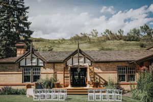 Grand Salon & Backyard