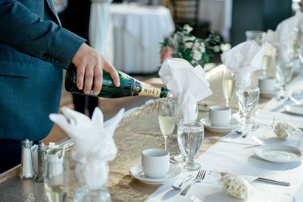 Mayfair Lakes Golf & Country Club