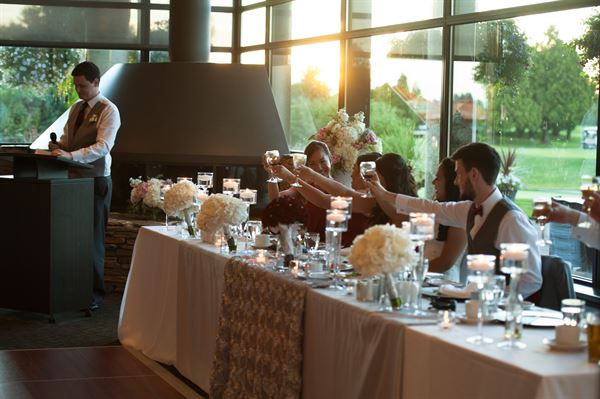 Mayfair Lakes Golf & Country Club