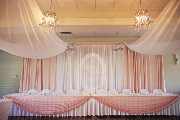 Mayfair Lakes Golf & Country Club