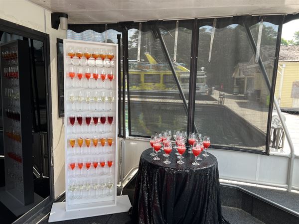 My'StiQ Entertainment