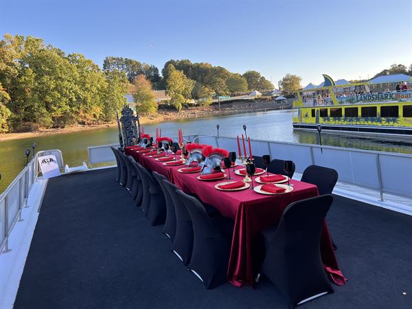 My'StiQ Entertainment