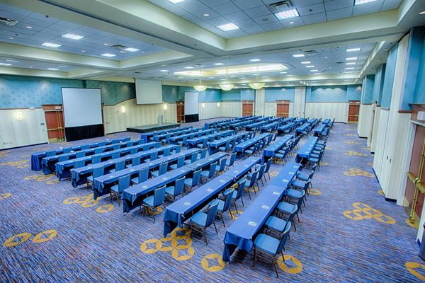 Courtyard by Marriott Moorhead