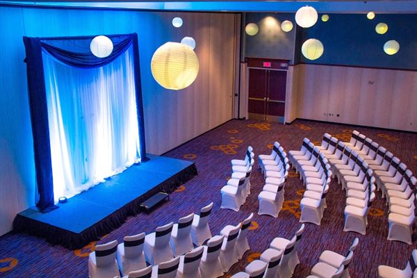 Courtyard by Marriott Moorhead