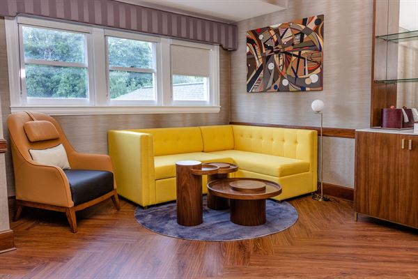 Chateau Merrimack Resort & Spa