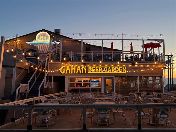Captain Dan's Seafood Bar and Grill
