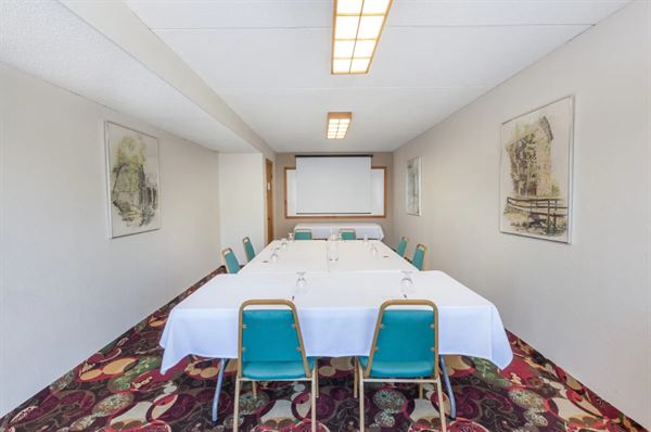 Ramada Grayling Hotel and Conference Center