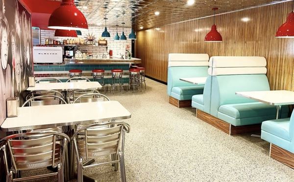 Screamers Ice Cream Cafe