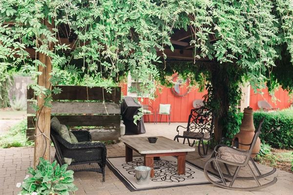 Bailey Farms Barn & Venue