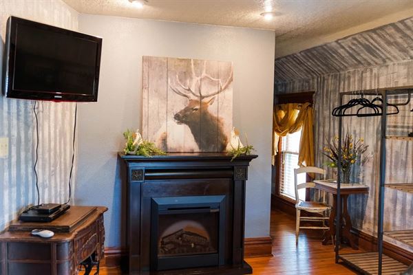 Bailey Farms Barn & Venue