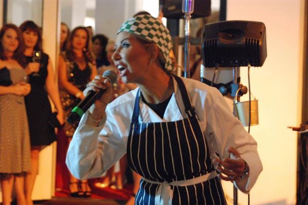 Singers in Disgusie by Katrina Murphy Entertainment