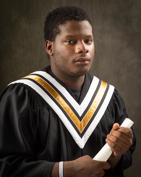 Grads On The Go Photo Studio