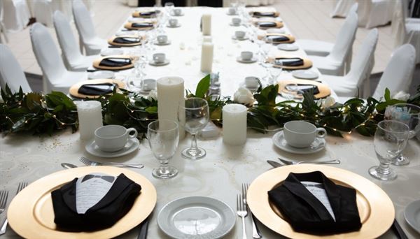 Coach House Micro Weddings