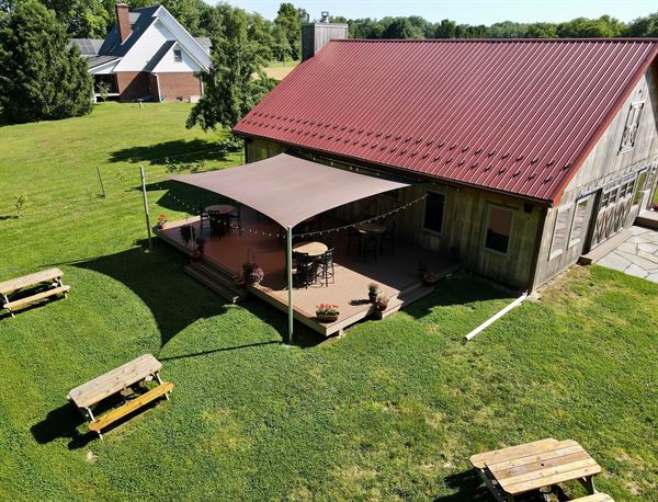 Hidden Pond Farm - Pine Tavern Distillery