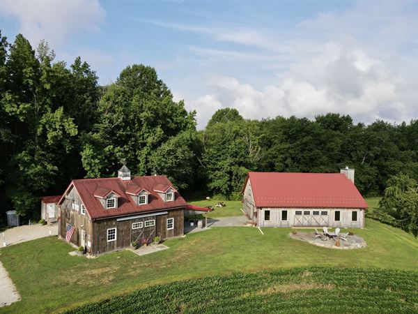 Hidden Pond Farm - Pine Tavern Distillery