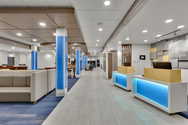 Holiday Inn Express and Suites Plano East/Richardson