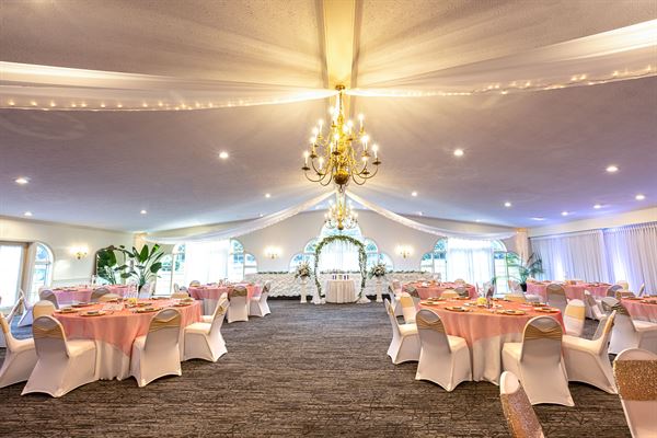 Country Lakes Event Venue