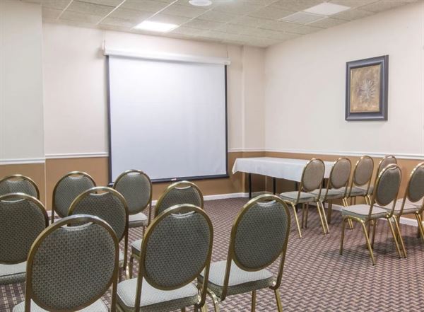 Ramada Vineland Millville Area