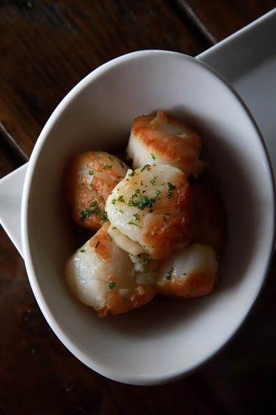 Oaked 110 Whiskey and Wine Bar