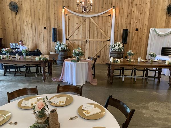Memories Wedding Barn and Event Center