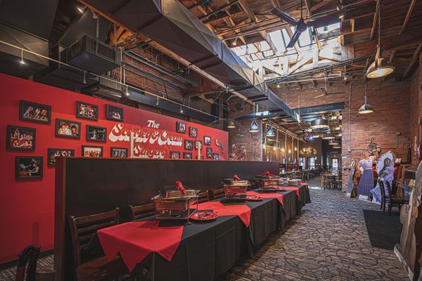 The New Screamers Events & Show Lounge!