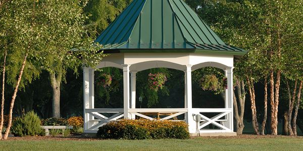 Weddings in the Grove at Richard Bland College