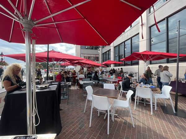 Vola's Dockside Grill