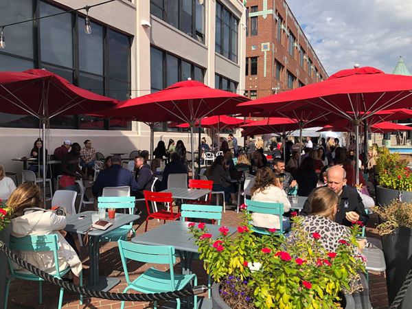 Vola's Dockside Grill