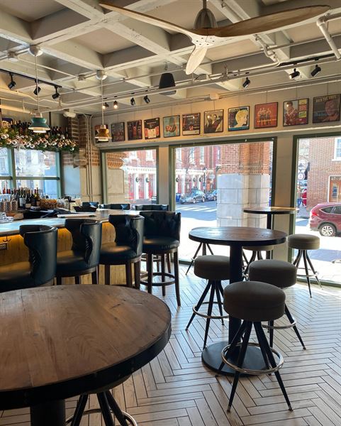 Vola's Dockside Grill