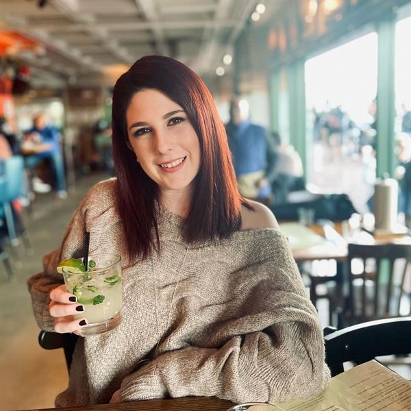 Vola's Dockside Grill