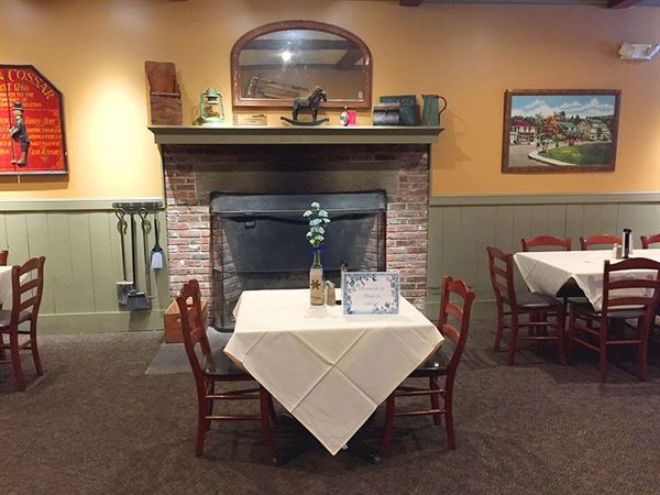 Red Fox Bar & Grille