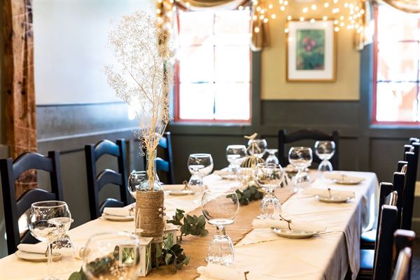 Red Fox Bar & Grille