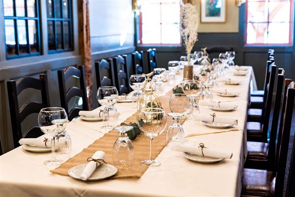 Red Fox Bar & Grille