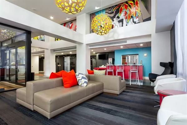 Comfort Inn & Suites Baltimore Inner Harbor