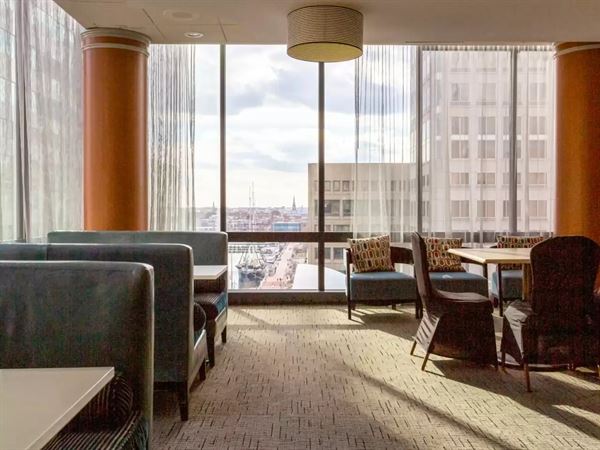 Comfort Inn & Suites Baltimore Inner Harbor