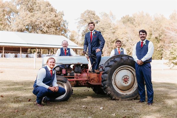 Peaceful Oaks Bed, Breakfast and Barn