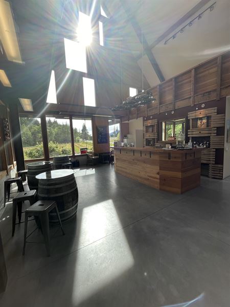 Phelps Creek Vineyards