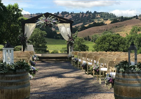 The Highlands Estate - Barn and Vineyard venue