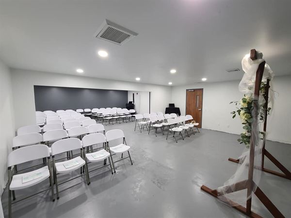 Vera Lee Meeting & Event Venue
