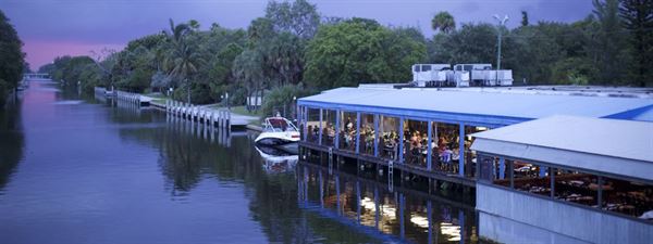 Rustic Inn Crabhouse